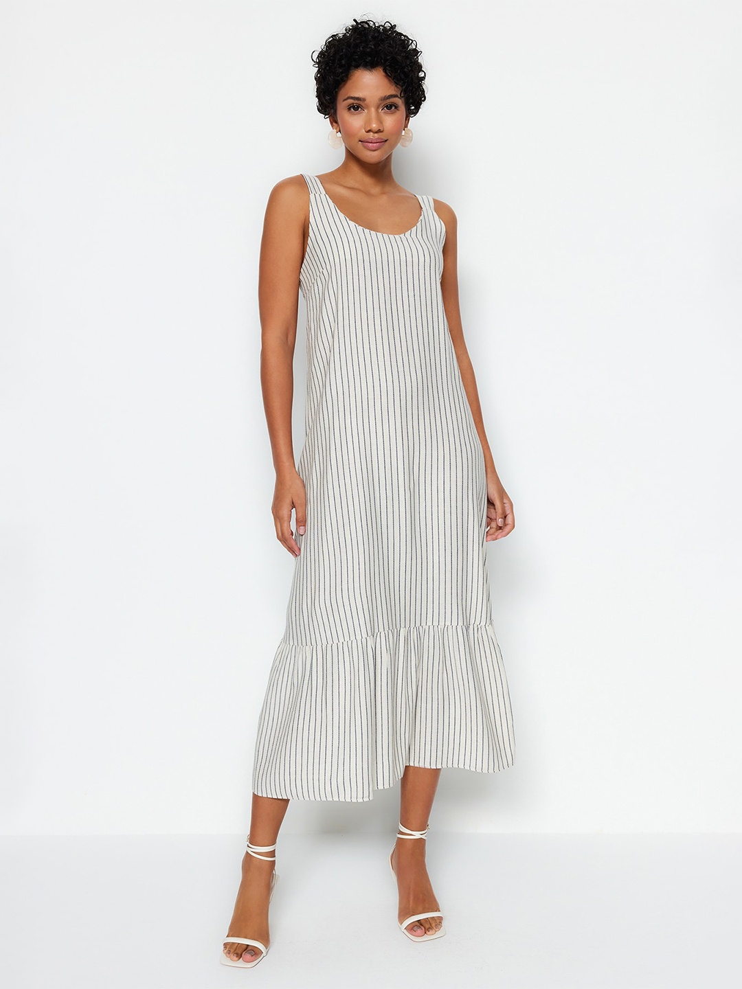 

Trendyol Striped Smocked Detailed A-Line Midi Dress, White