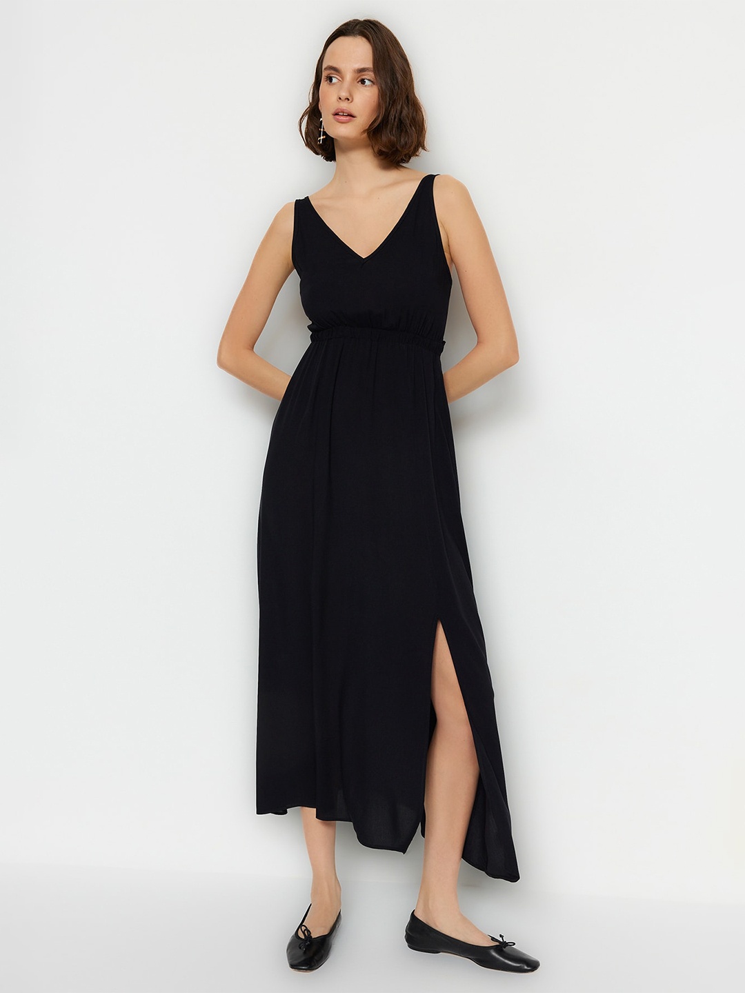 

Trendyol V-Neck Sleeveless A-Line Midi Dress, Black