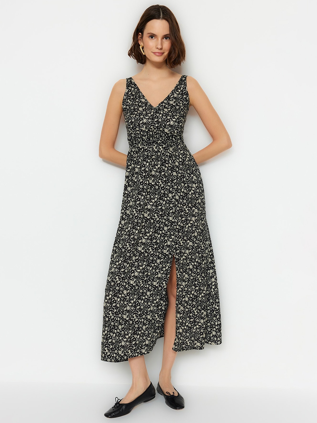 

Trendyol Floral Printed Fit & Flare Midi Dress, Black