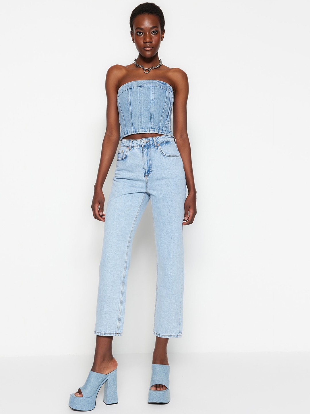 

Trendyol Women Clean Look Cotton Jeans, Blue