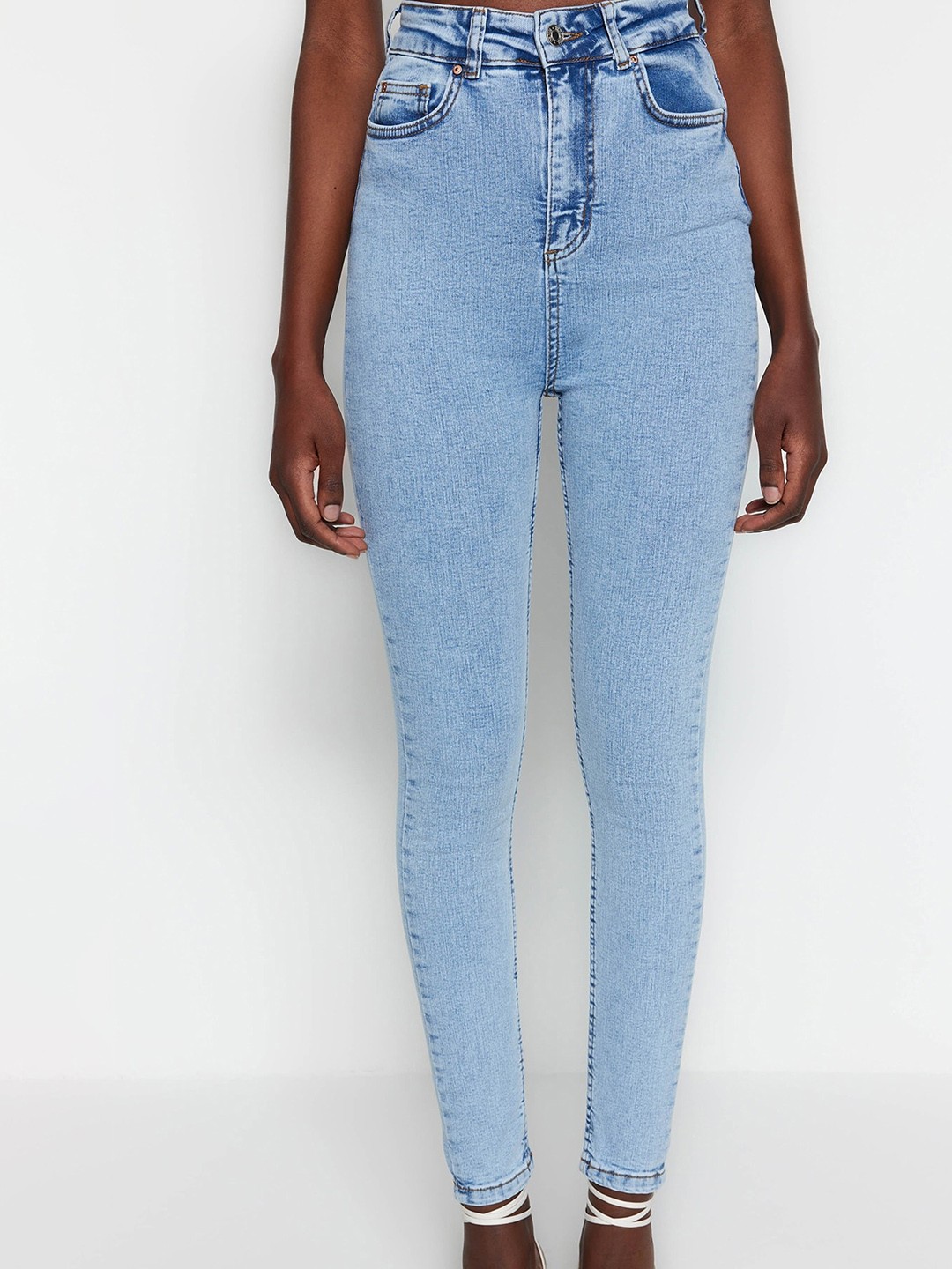 

Trendyol Women High-Rise Clean Look Light Fade Stretchable Jeans, Blue