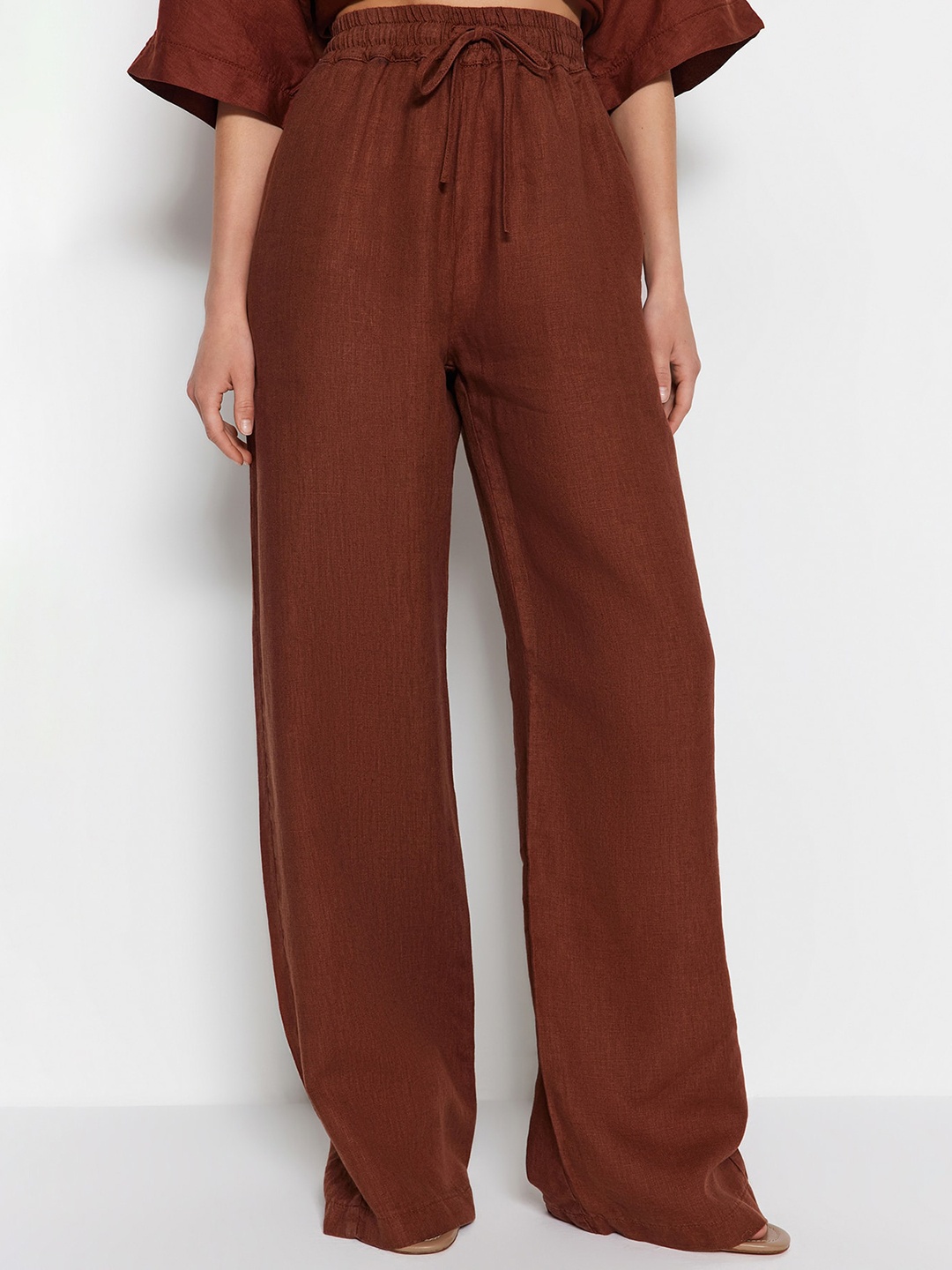 

Trendyol Women High Rise Linen Paralell Trousers, Brown