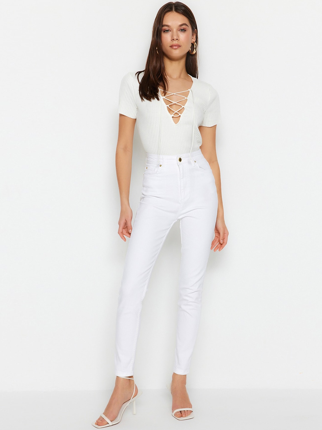

Trendyol Women Mid Rise Clean Look Cotton Jeans, White