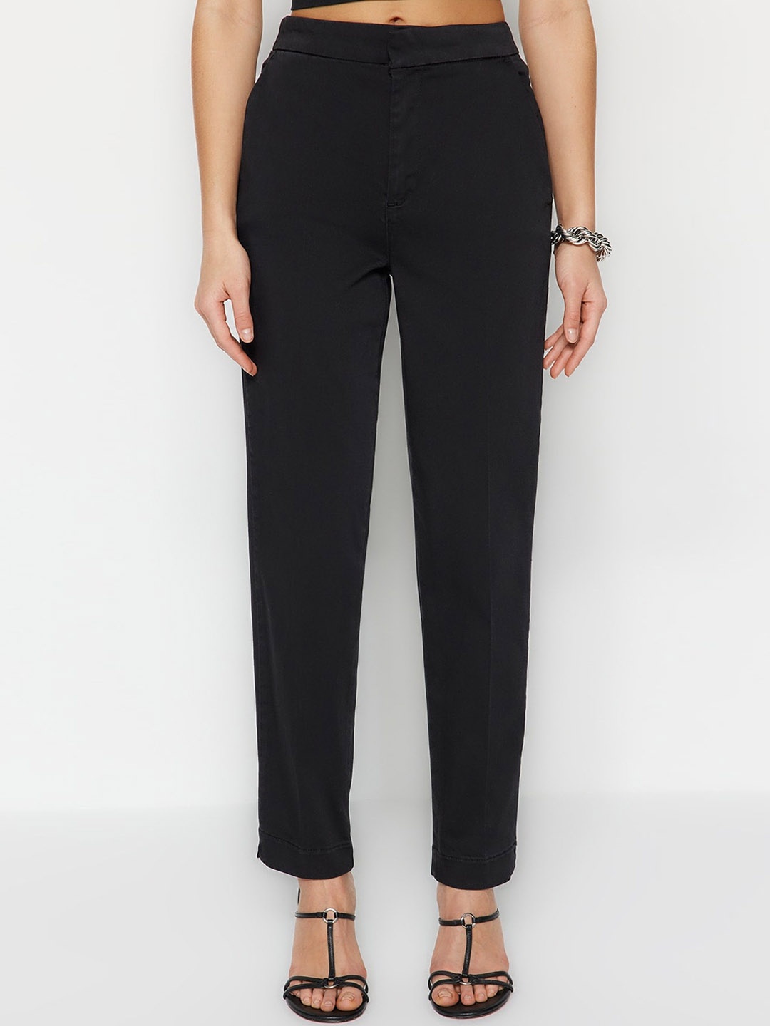 

Trendyol Women Regular Fit Mid-Rise Cotton Trouser, Black