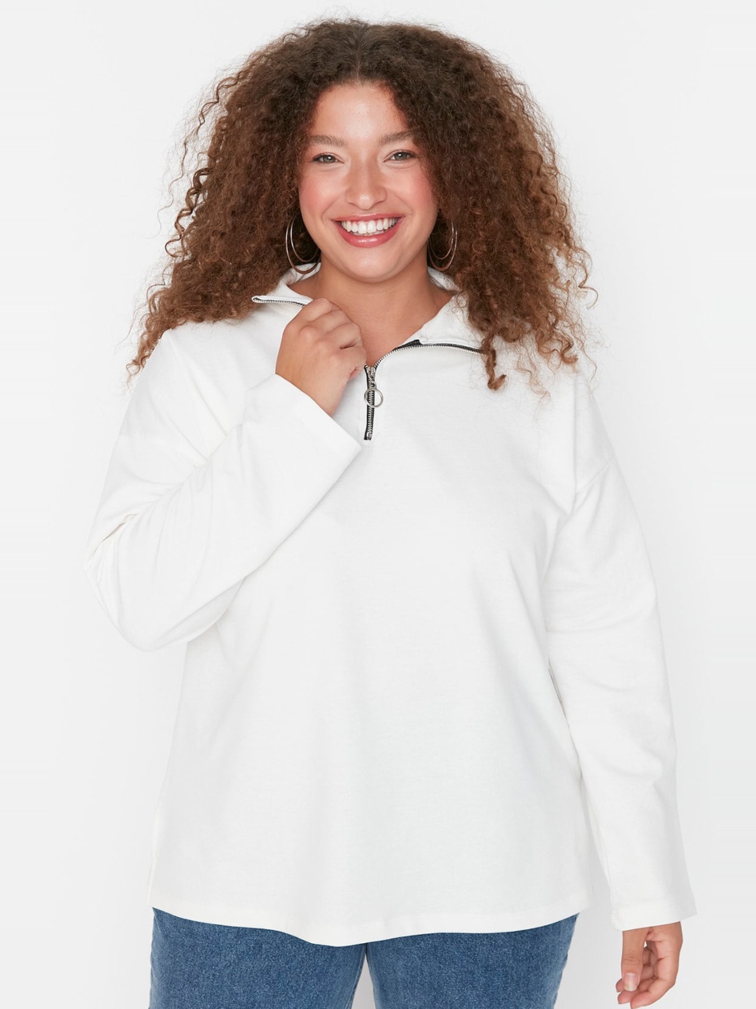 

Trendyol Plus Size Long Sleeves Pullover, White