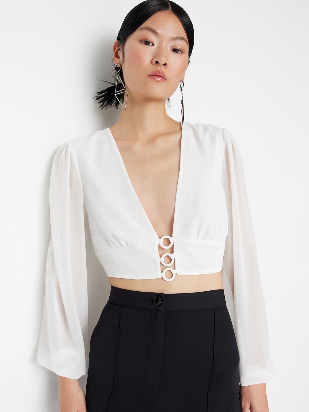 

Trendyol V-Neck Fitted Crop Top, White