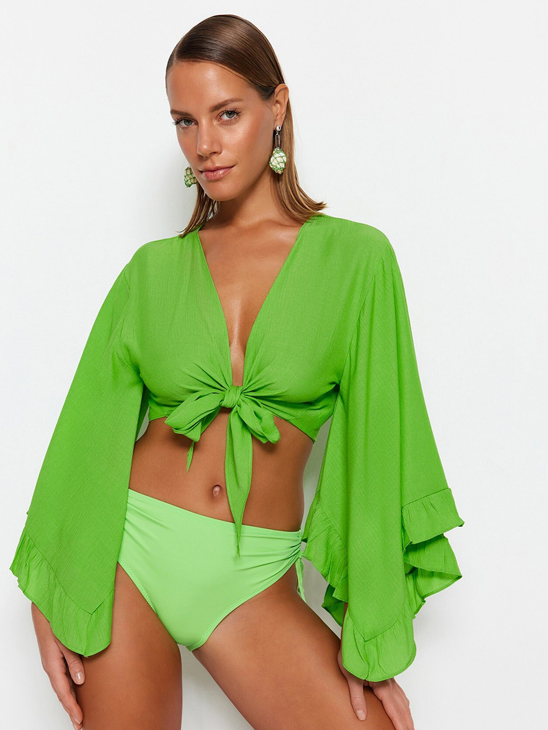 

Trendyol Self Design Tie-Up Neck Flared Sleeves Crop Top, Na