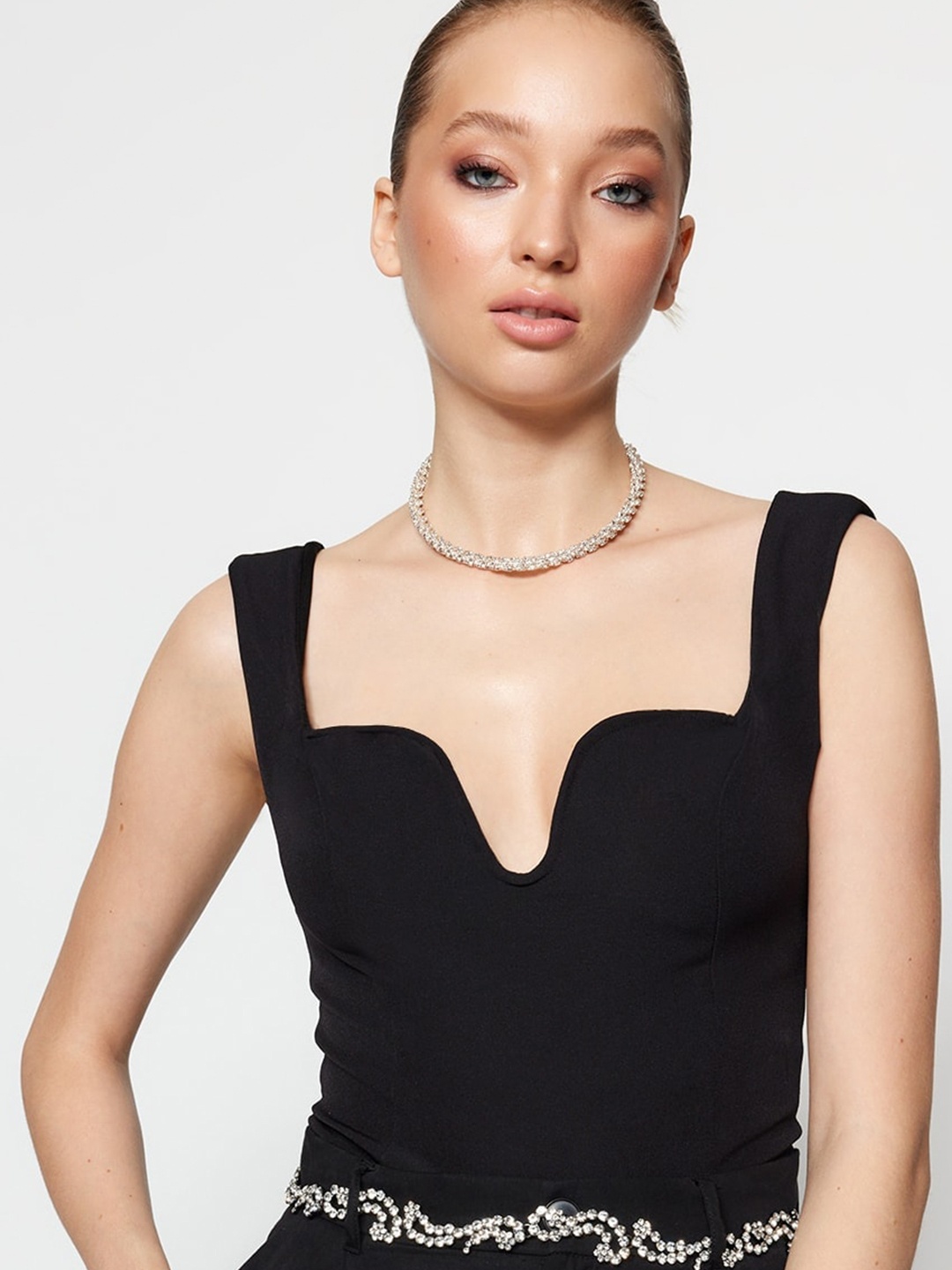 

Trendyol Sweetheart Neck Fitted Top, Black