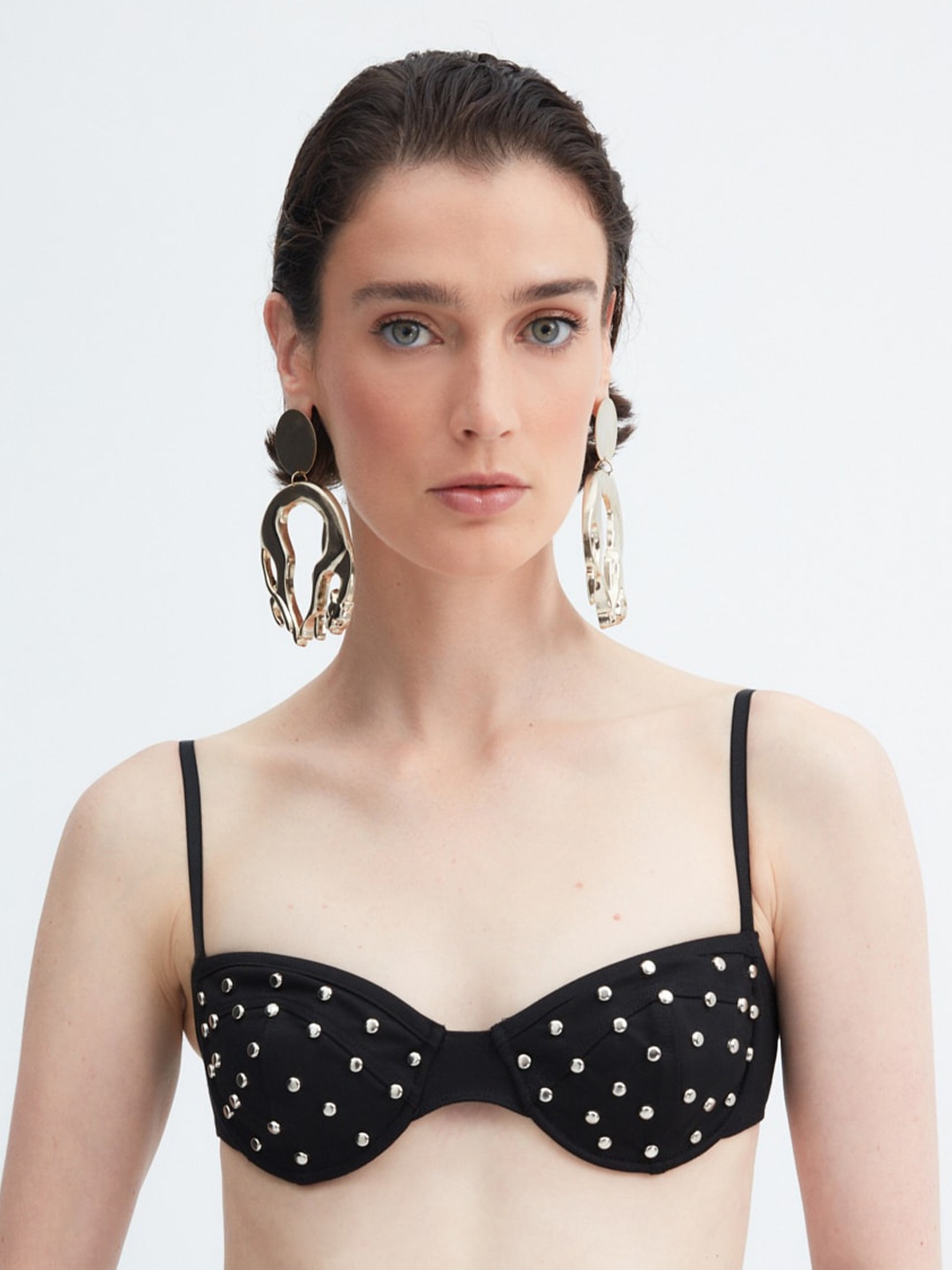 

Trendyol Embellished Shoulder Straps Bralette Top, Black