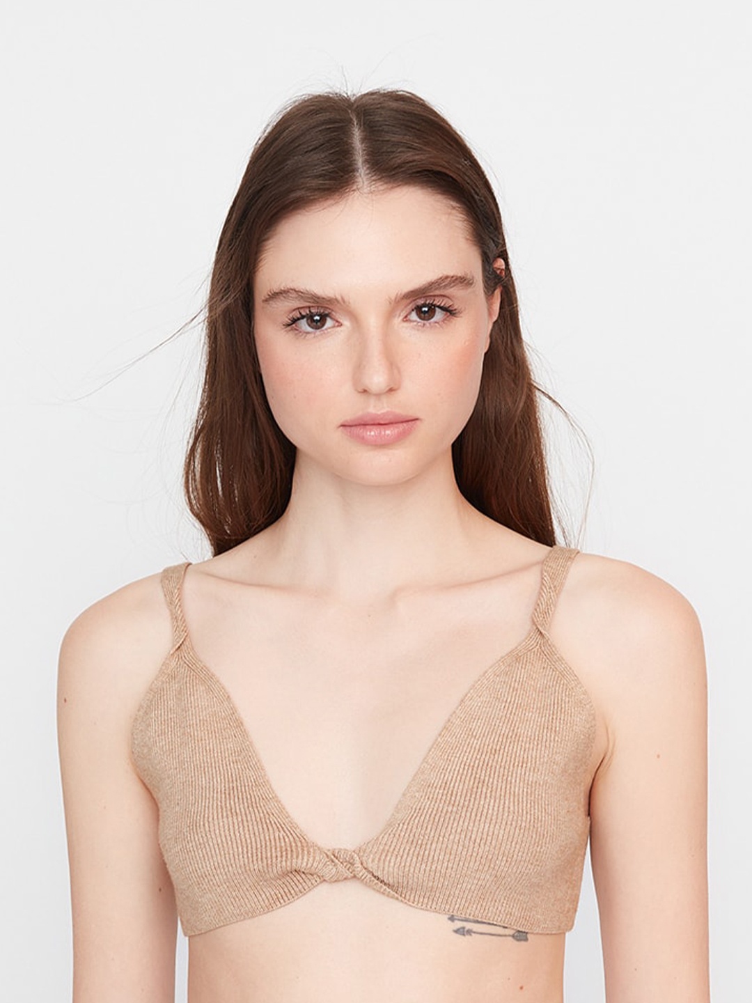 

Trendyol V-Neck Bralette Crop Top, Beige