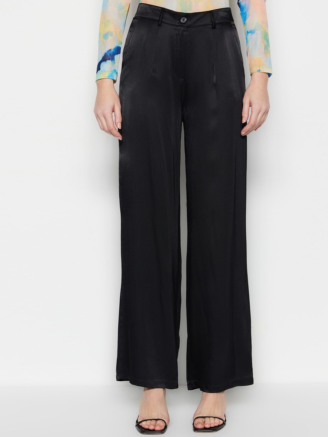 

Trendyol Women Mid-Rise Regular Fit Parallel Trousers, Black