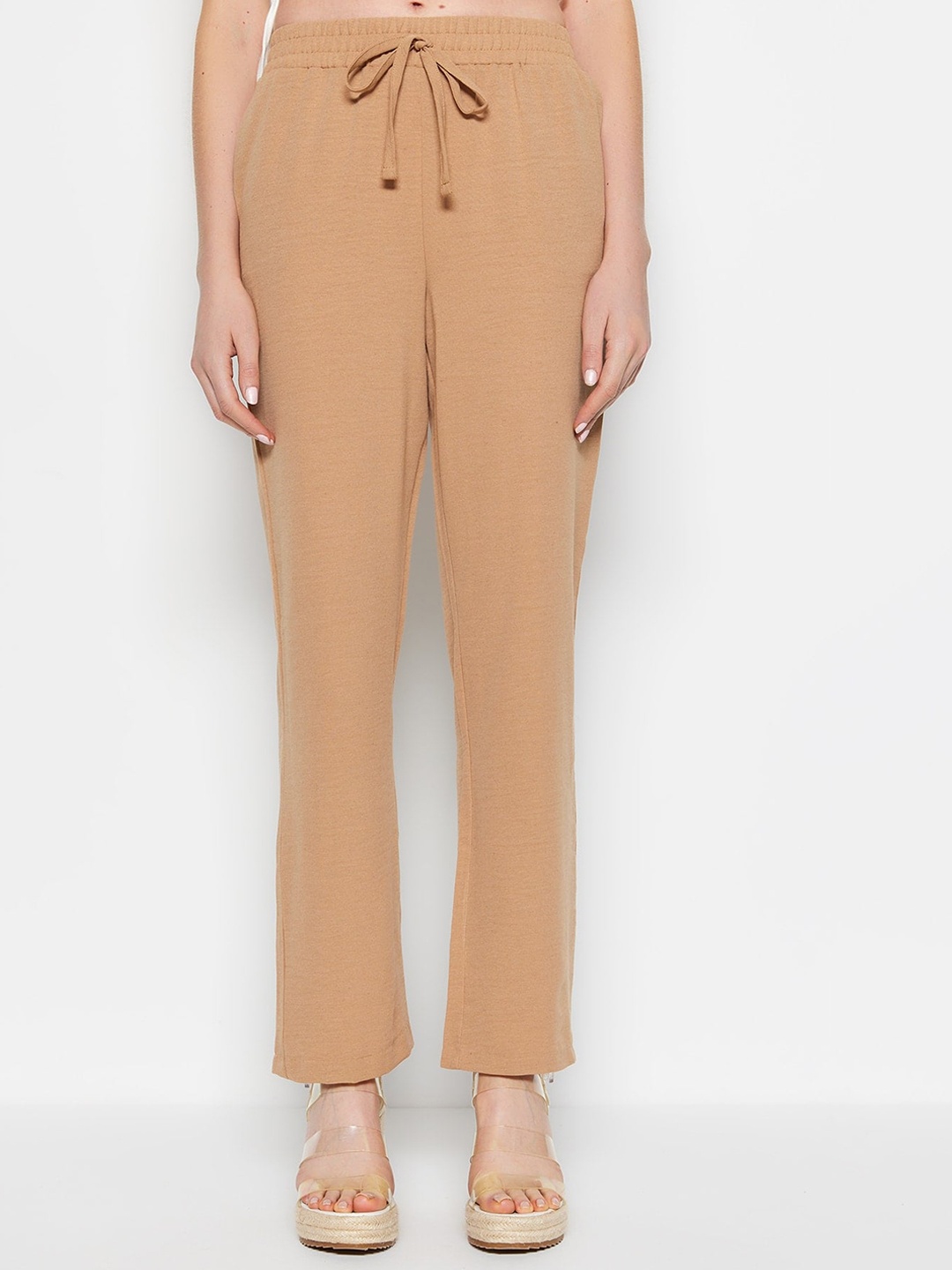 

Trendyol Women Mid-Rise Trousers, Camel brown