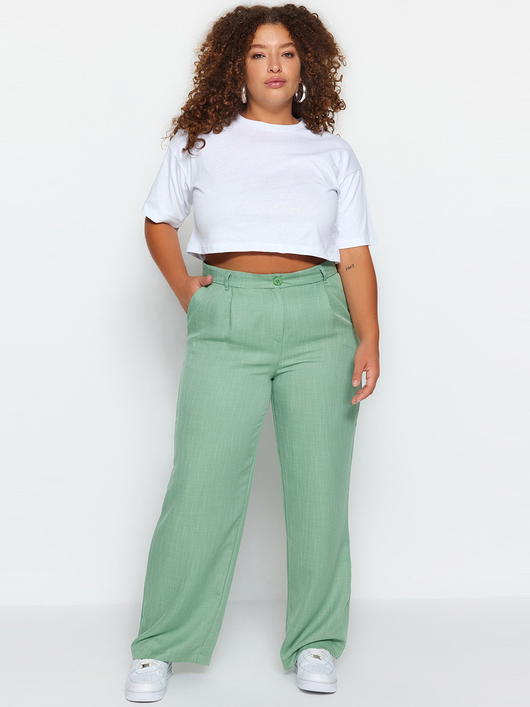 

Trendyol Women Mid Rise Trousers, Green
