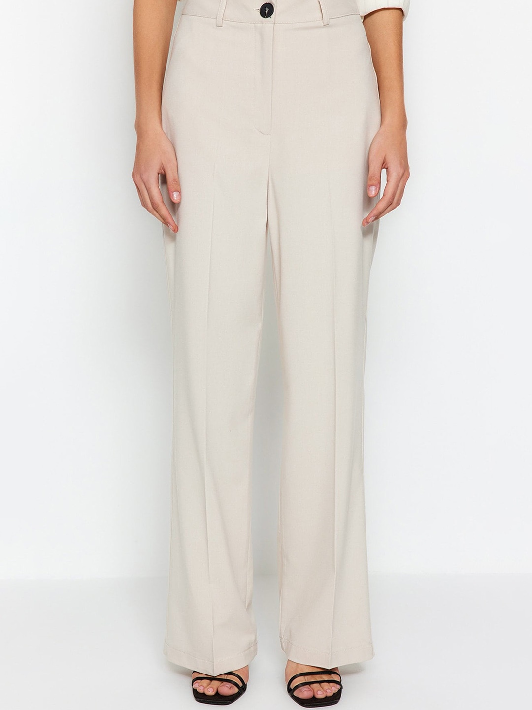 

Trendyol Women Mid Rise Plain Parallel Trousers, Beige