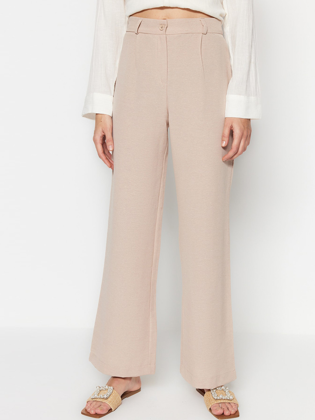 

Trendyol Women Mid-Rise Parallel Trousers, Beige