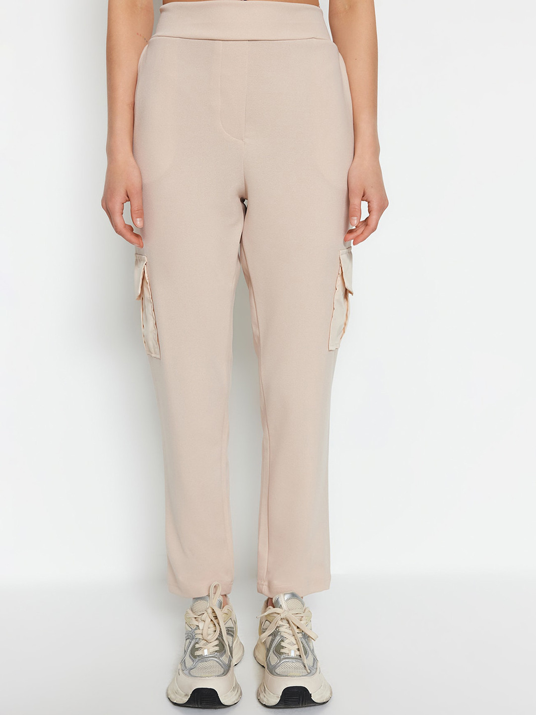 

Trendyol Women Mid-Rise Cargos, Beige
