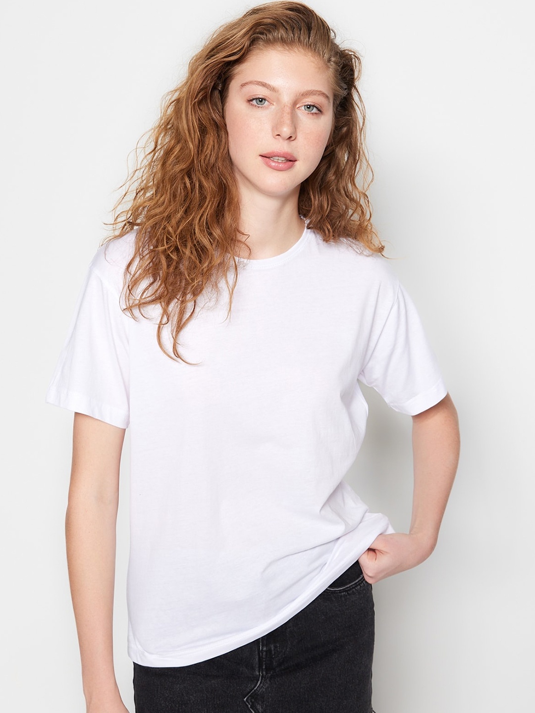 

Trendyol Round Neck Drop Shoulder Sleeves Pure Cotton T-shirt, White