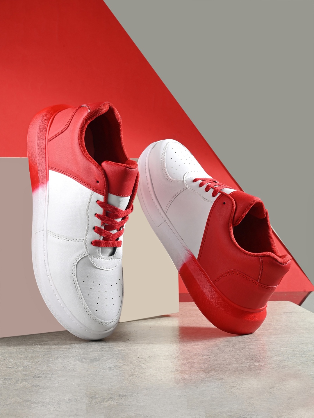 

Mast & Harbour Men White & Red Colourblocked Sneakers