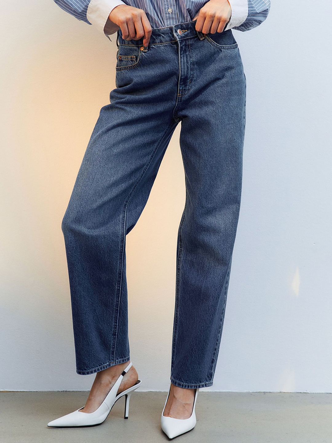 

H&M Women Pure Cotton Tapered Regular Jeans, Blue