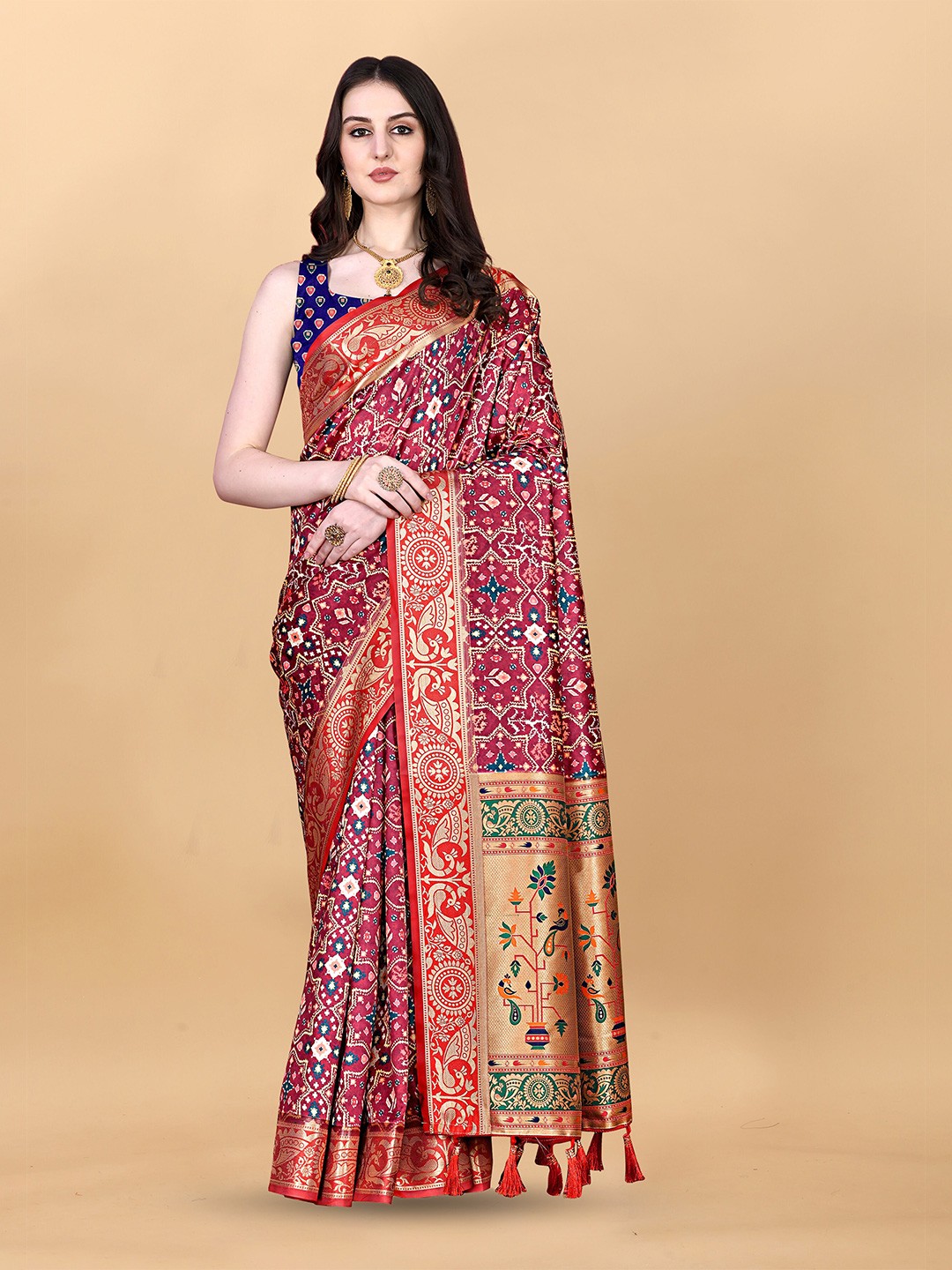 

Ekta Textiles Ethnic Motifs Woven Design Zari Pure Silk Banarasi Saree, Red