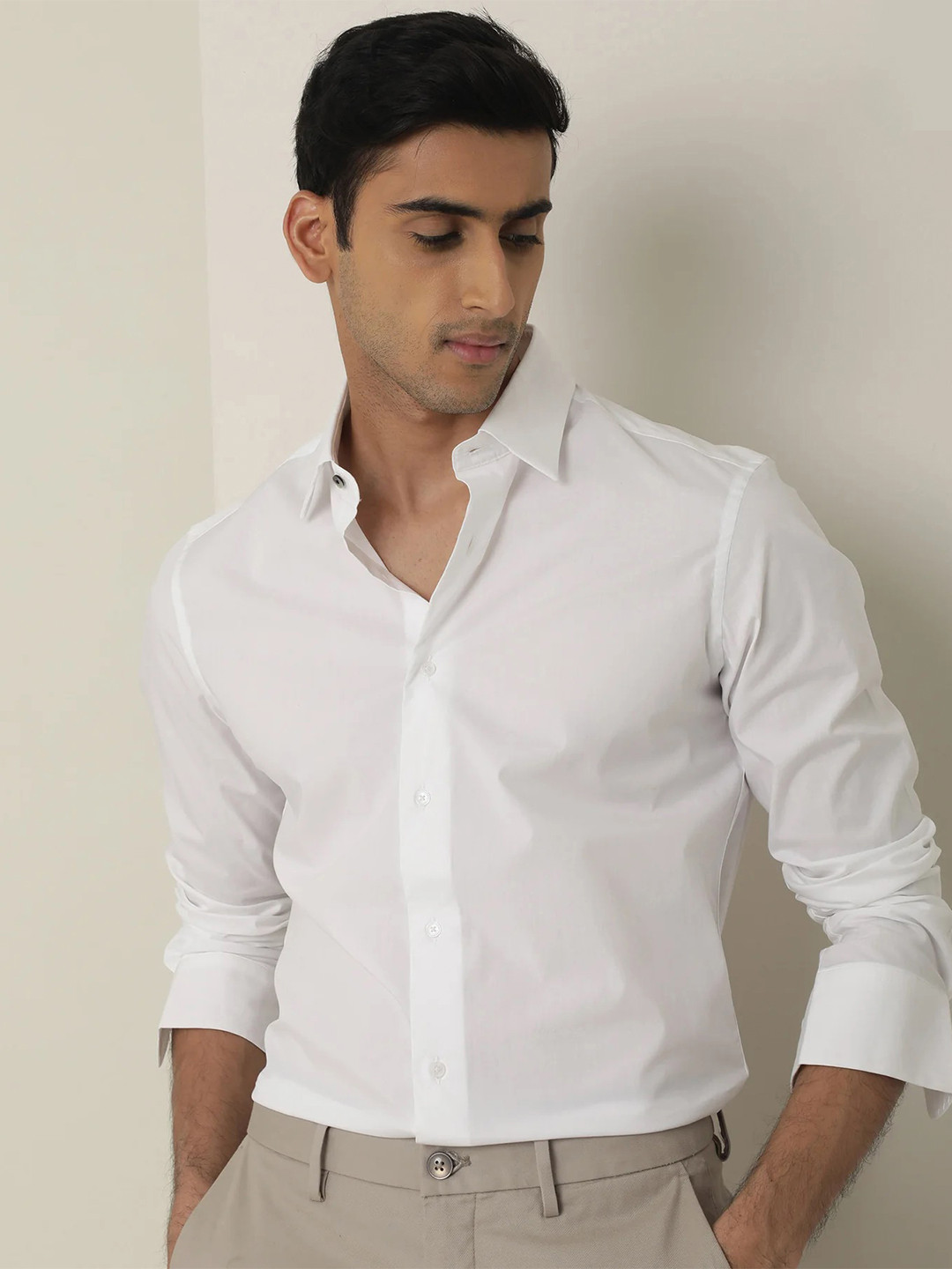 

MISCHIEF MONKEY Classic Fit Twill Weave Cotton Casual Shirt, White