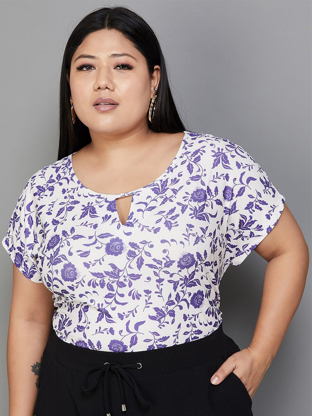 

Nexus by Lifestyle Plus Size Floral Printed Regular Top, Off white