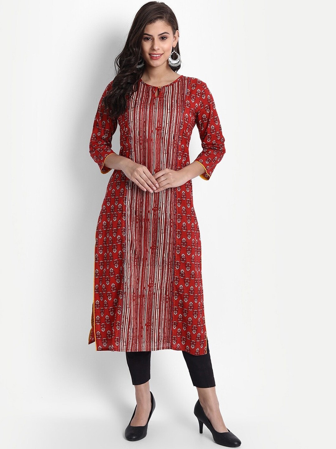 

SUTI Women Ethnic Motifs Printed Panelled Cotton Kurta, Maroon