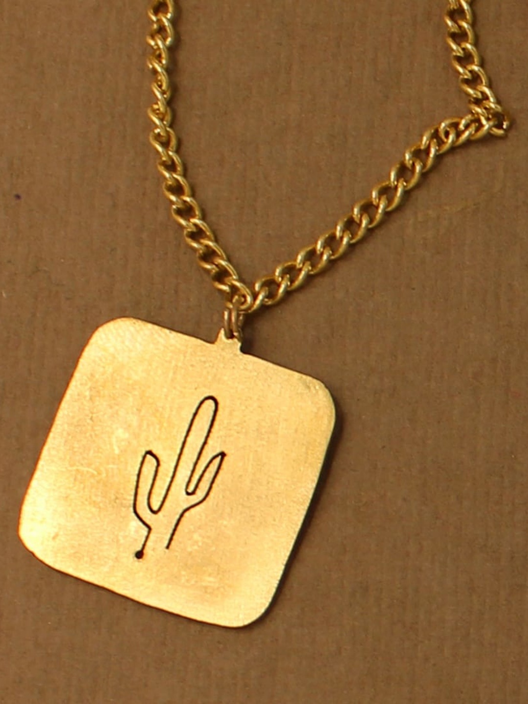 

Goldnera Gold-Plated Pendant With Chain