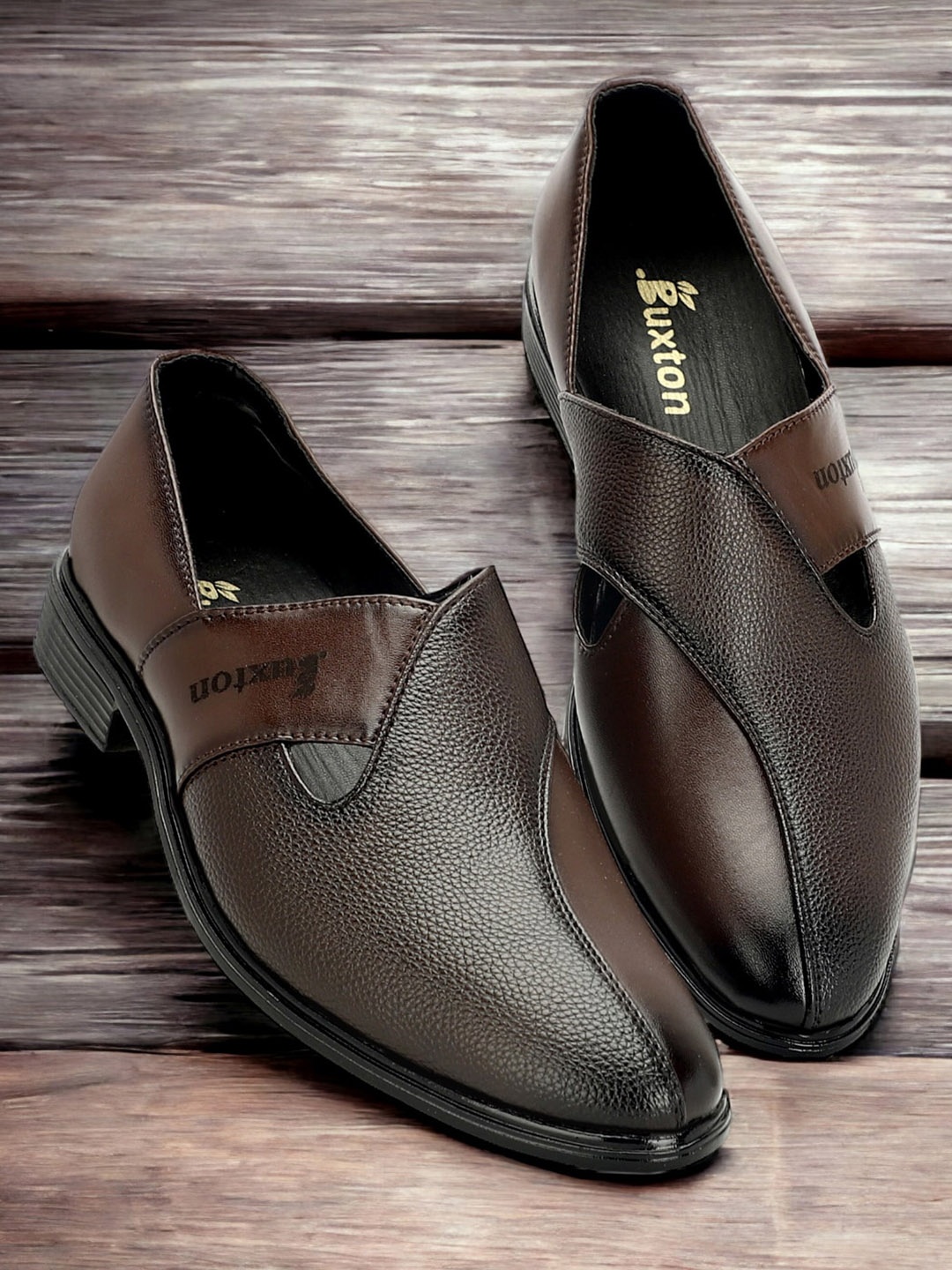 

Buxton Men Textured Slip-On Loafers, Brown