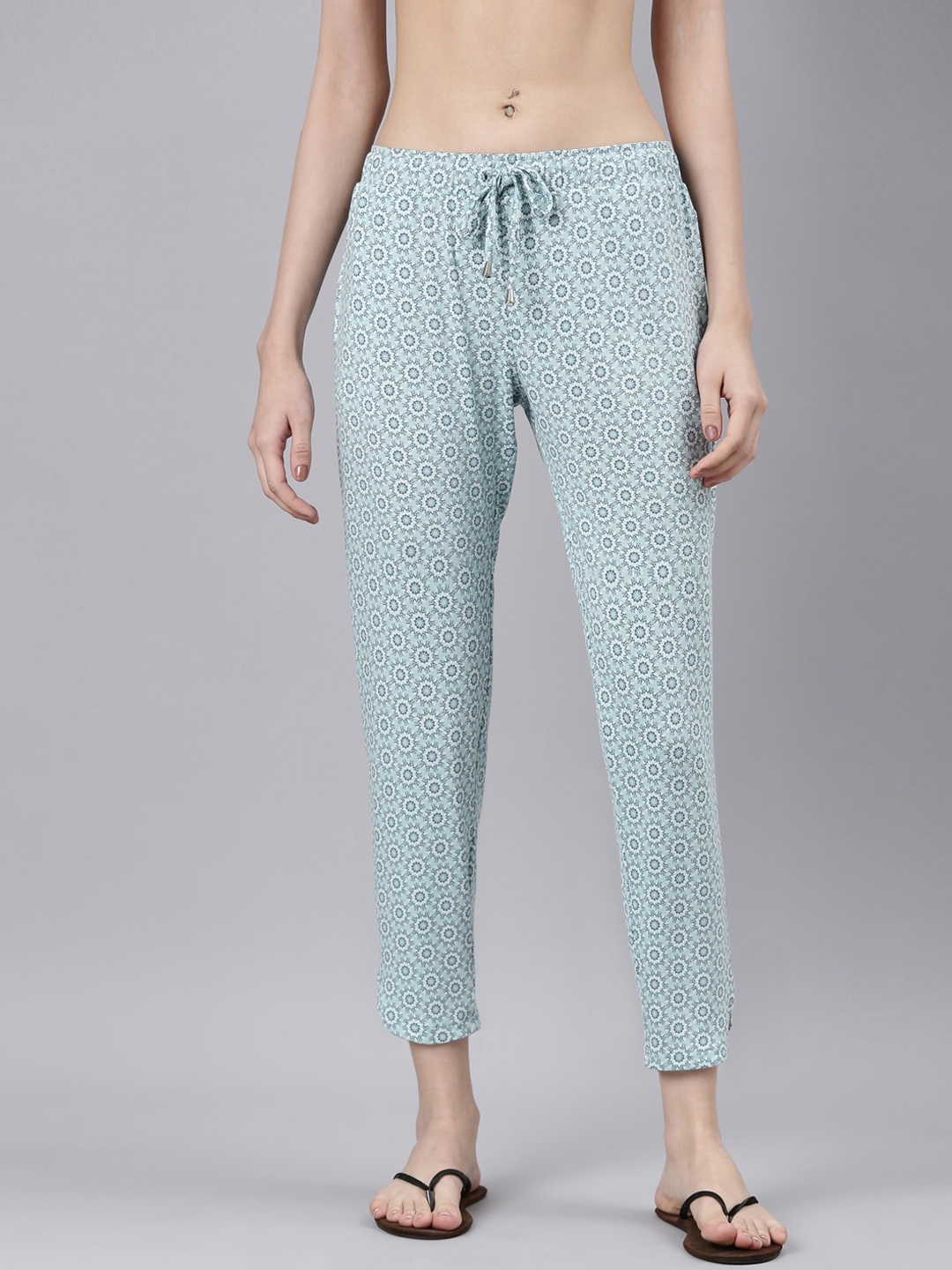 

Enamor Women Printed Mid-Rise Lounge Pants, Blue