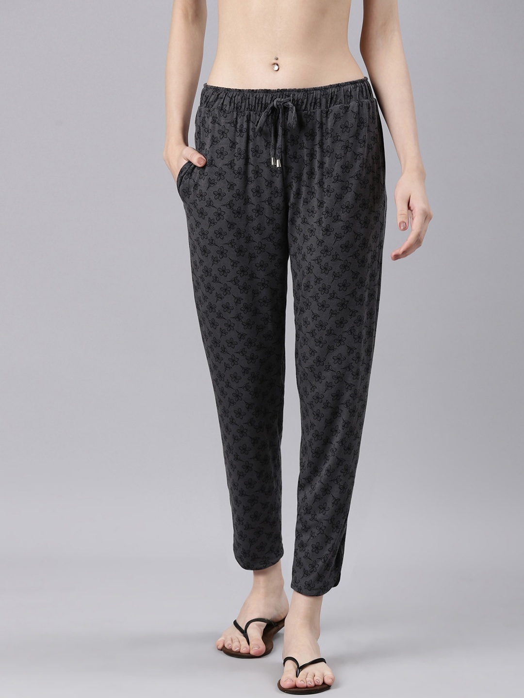

Enamor Women Printed Mid-Rise Lounge Pants, Grey
