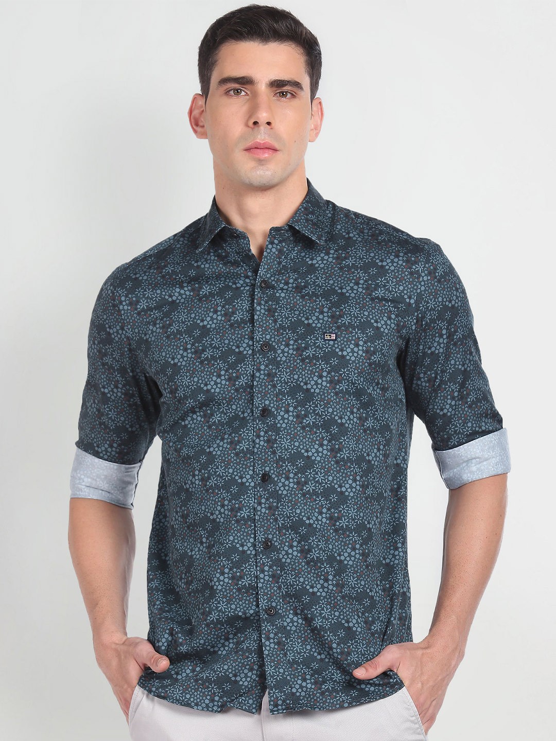 

Arrow Sportv Slim Fit Floral Printed Pure Cotton Casual Shirt, Green