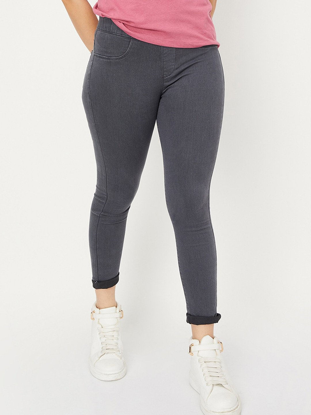 

max Women Mid-Rise Light Fade Stretchable Jeans, Grey