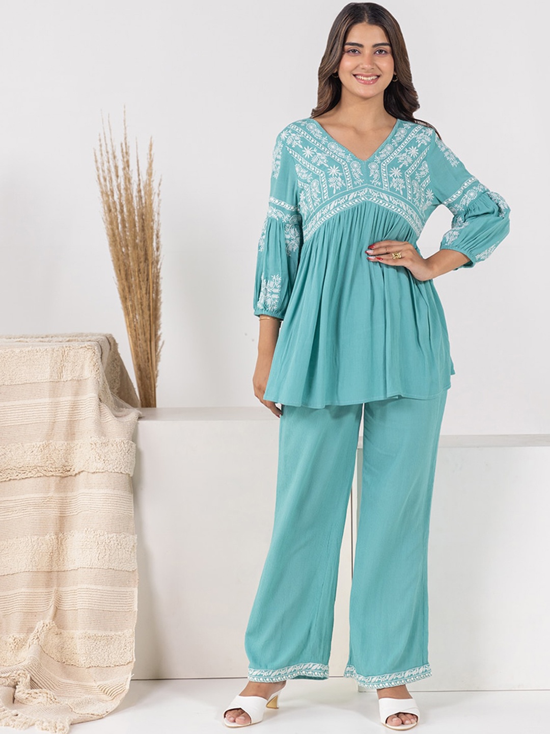 

Aadews Women Embroidered Co-Ords, Blue