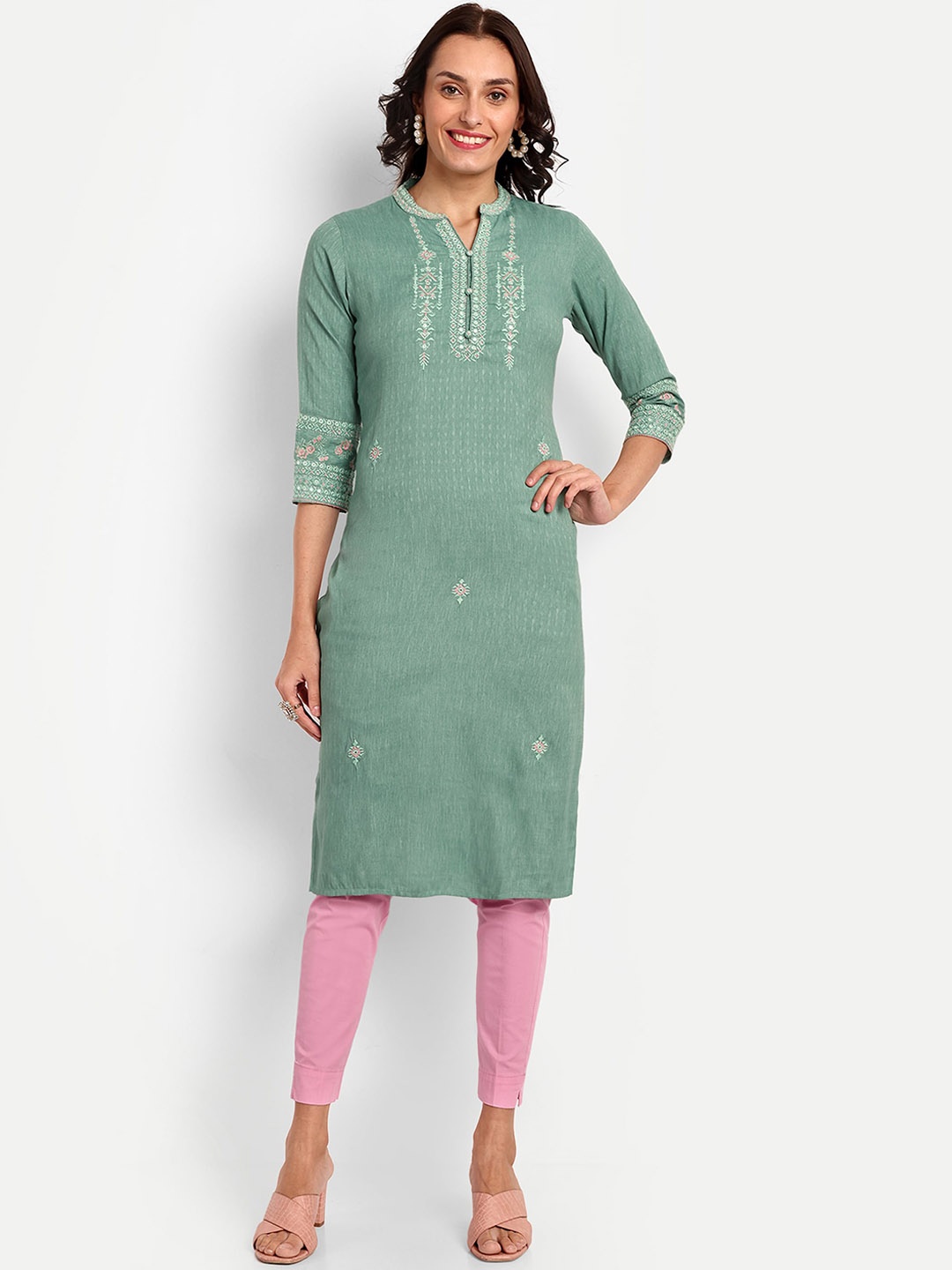 

KAVITA GUPTA Ethnic Motifs Embroidered Mandarin Collar Kurta, Green