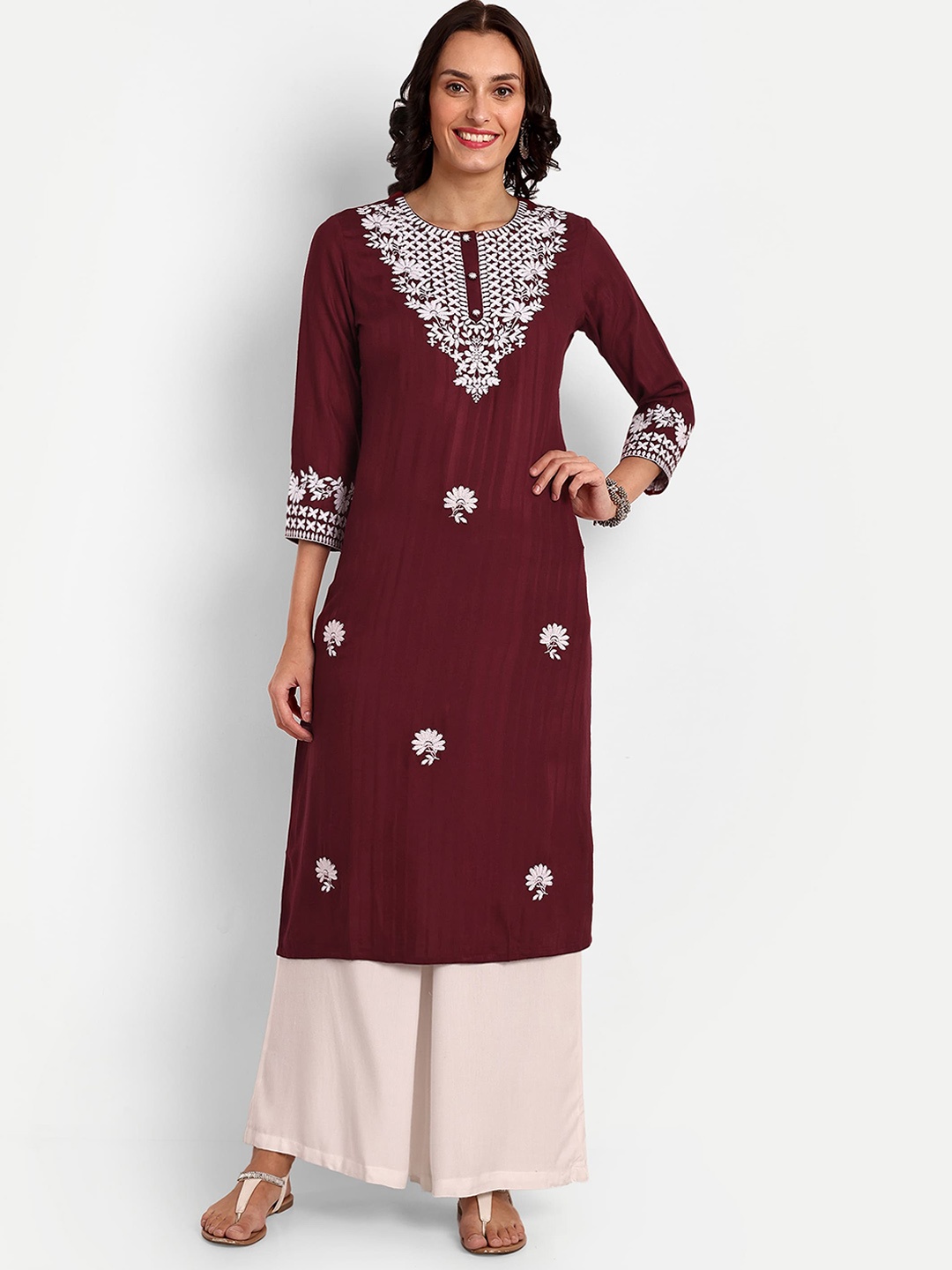 

KAVITA GUPTA Floral Embroidered Kurta, Maroon