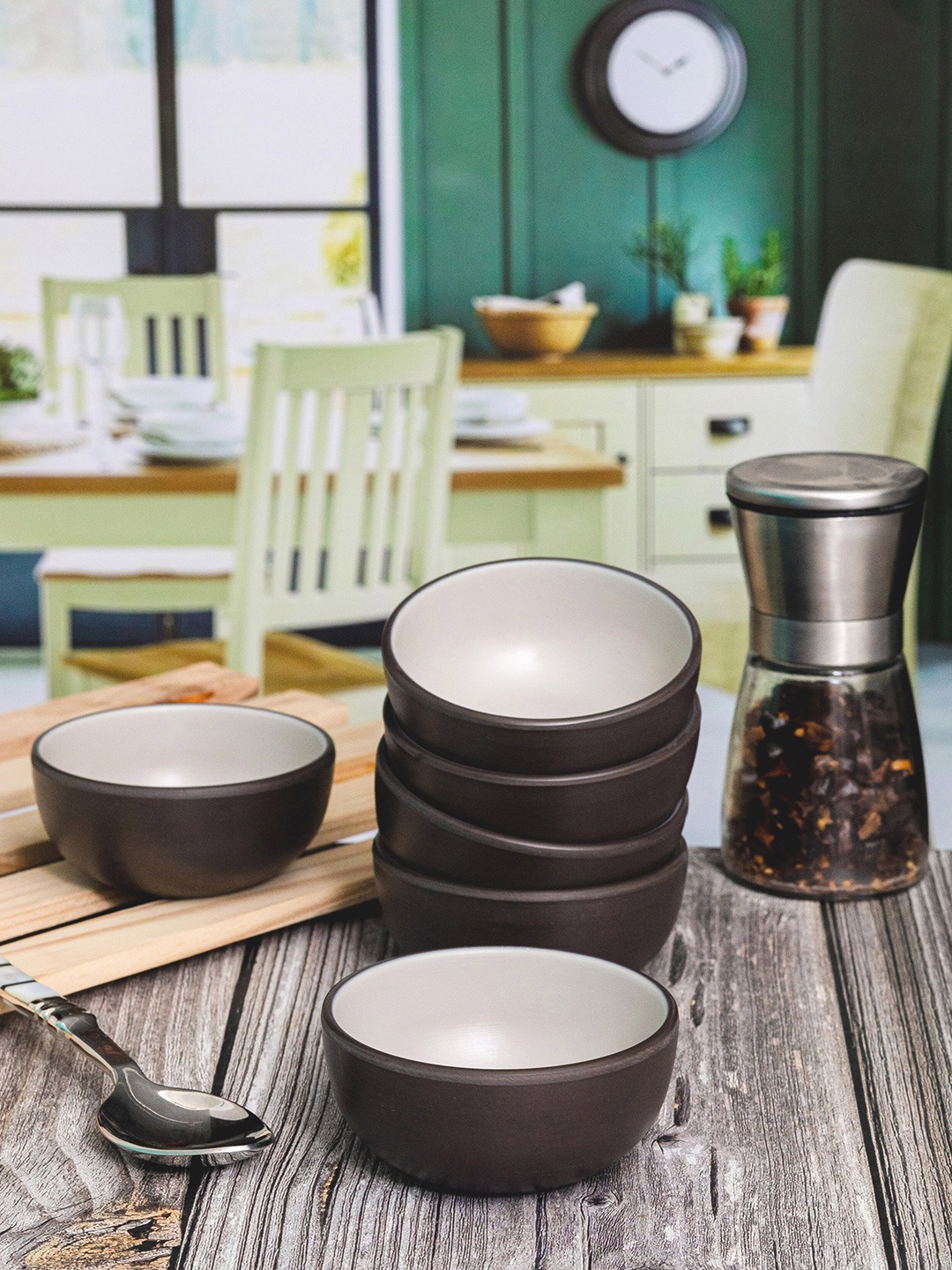 

Servewell Black & White 6 Pieces Melamine Glossy Dishwasher Safe Bowls 180 ml