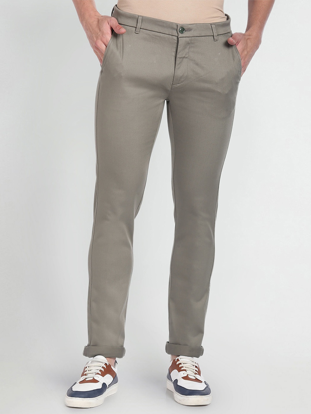 

Arrow Sport Men Slim Fit Low-Rise Cotton Trousers, Green