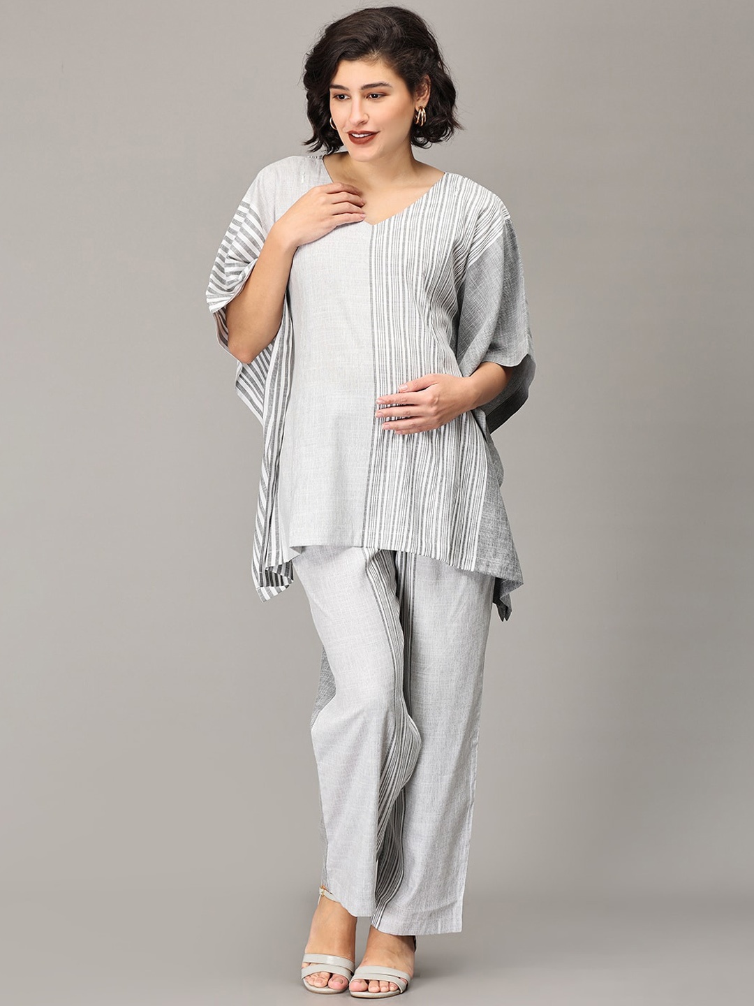 

The Mom Store Striped Maternity Cotton Co Ord Set, Grey