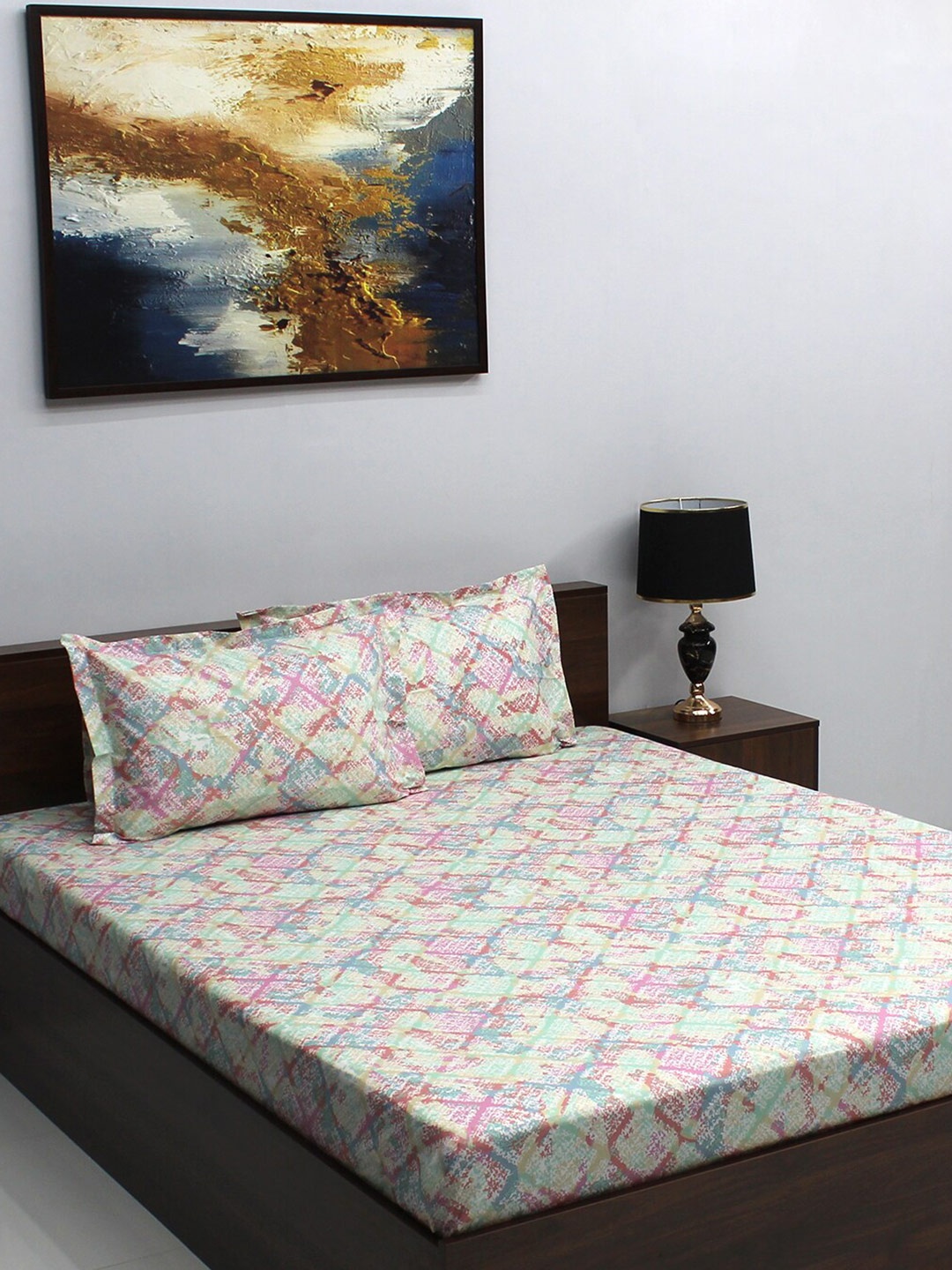 

Raymond Home Jazzy Pink & Green Abstract Cotton 120 TC Queen Bedsheet With 2 Pillow Covers