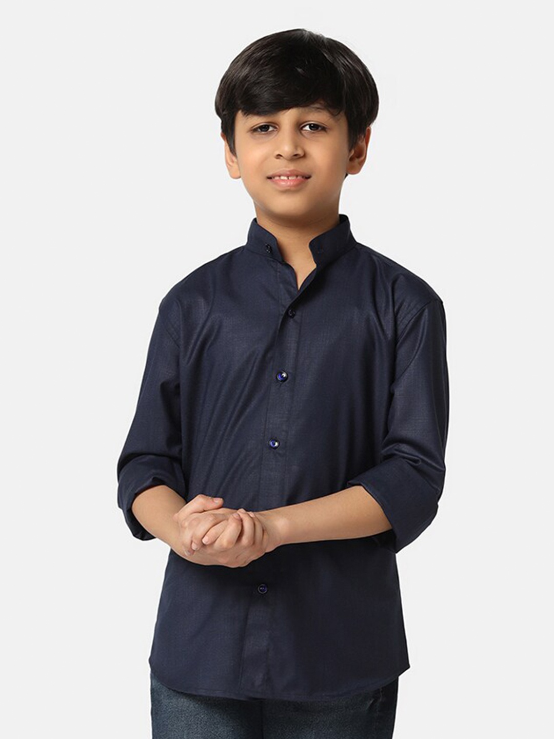 

TAHVO Boys Slim Fit Opaque Cotton Casual Shirt, Navy blue