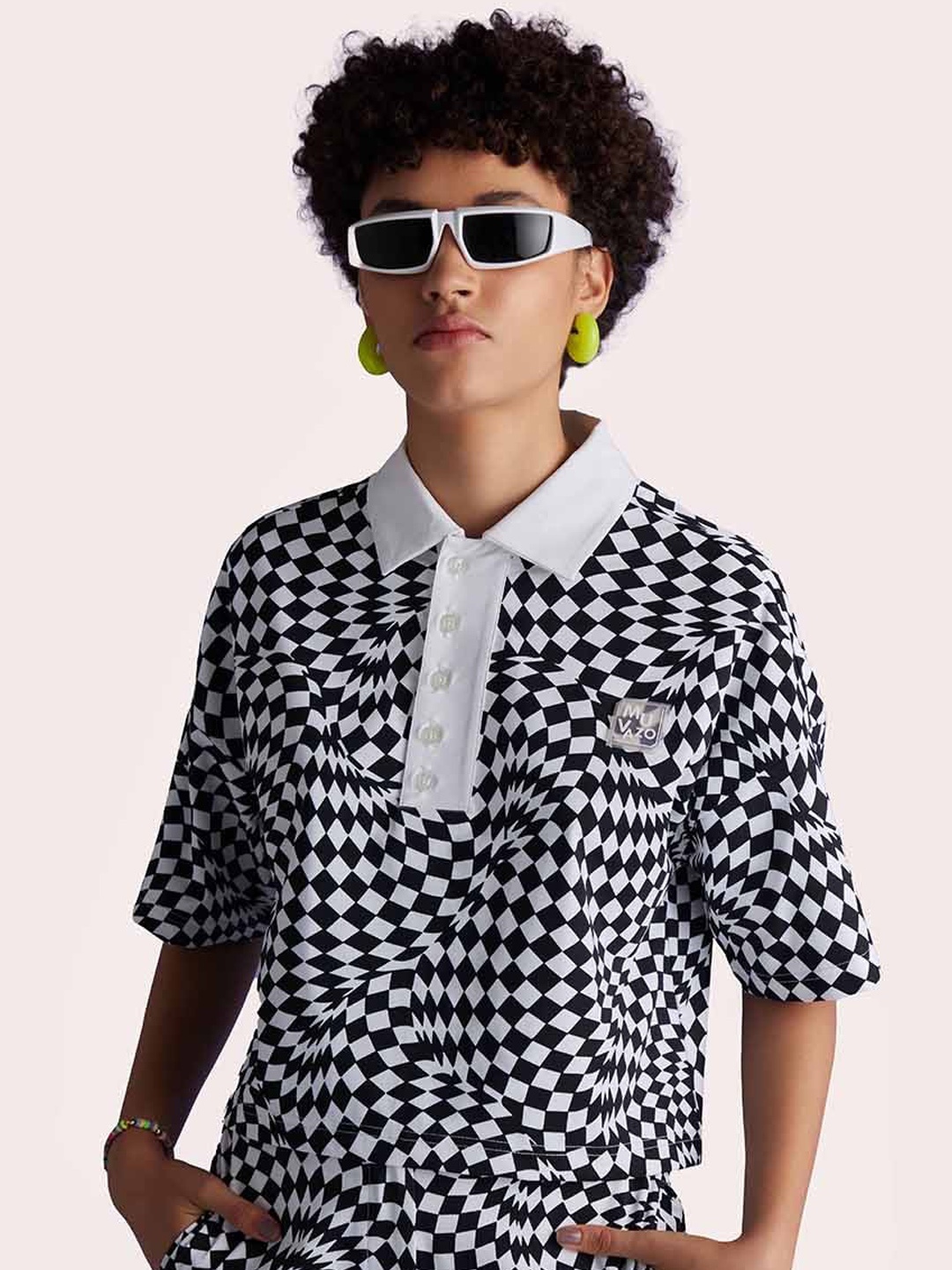 

Muvazo Checked Shirt Collar Neck T-Shirt & Trousers, Black