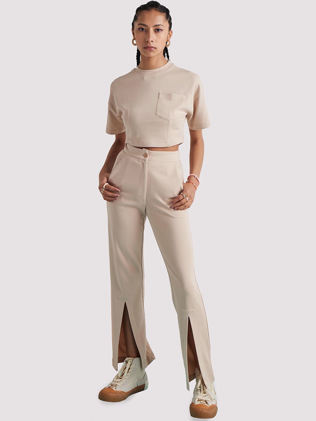 

Muvazo Round Neck Relaxed-Fit Pastel Top & Trousers, Beige