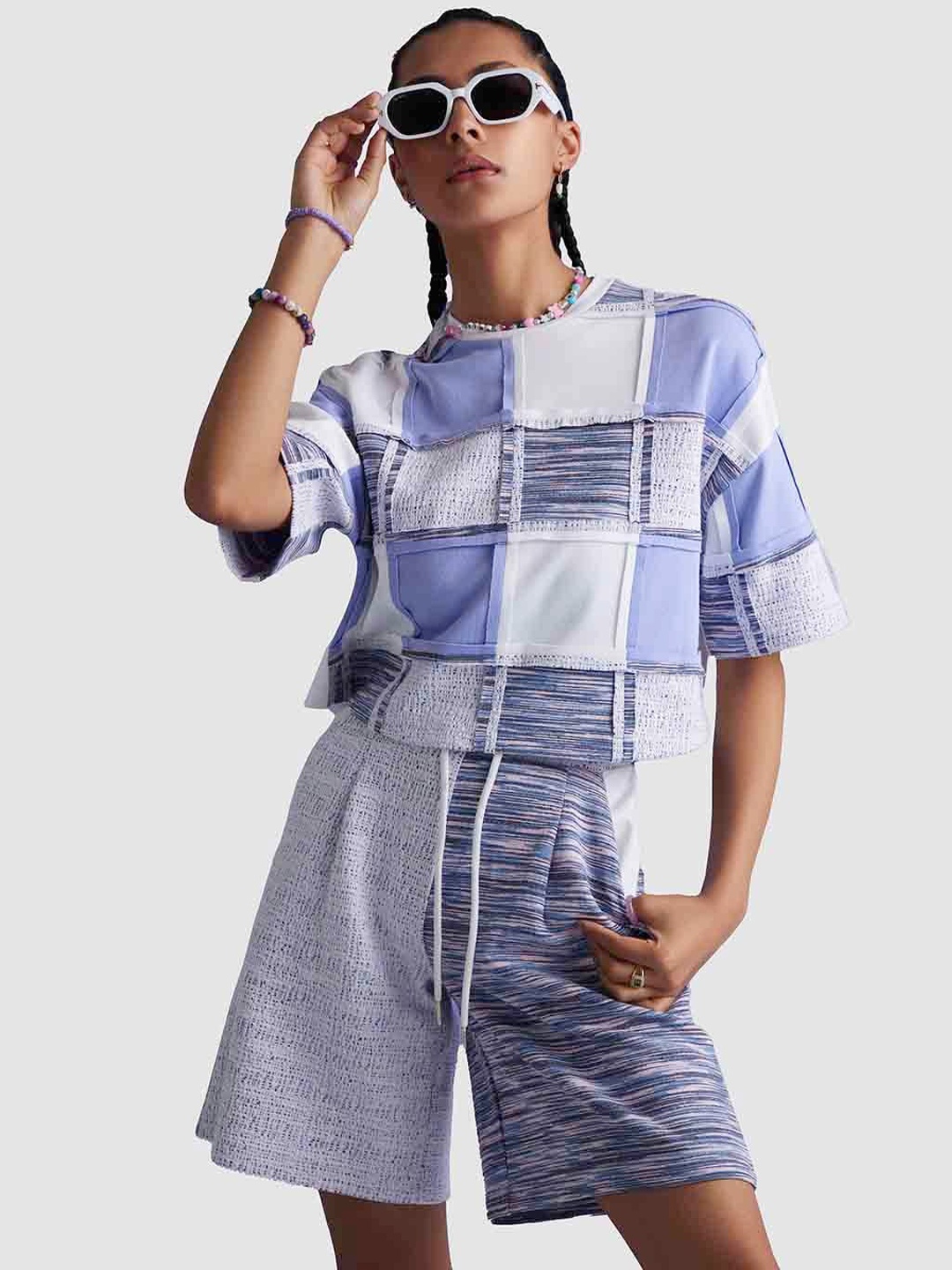 

Muvazo Self Design Round Neck Relaxed-Fit Top & Shorts, Blue