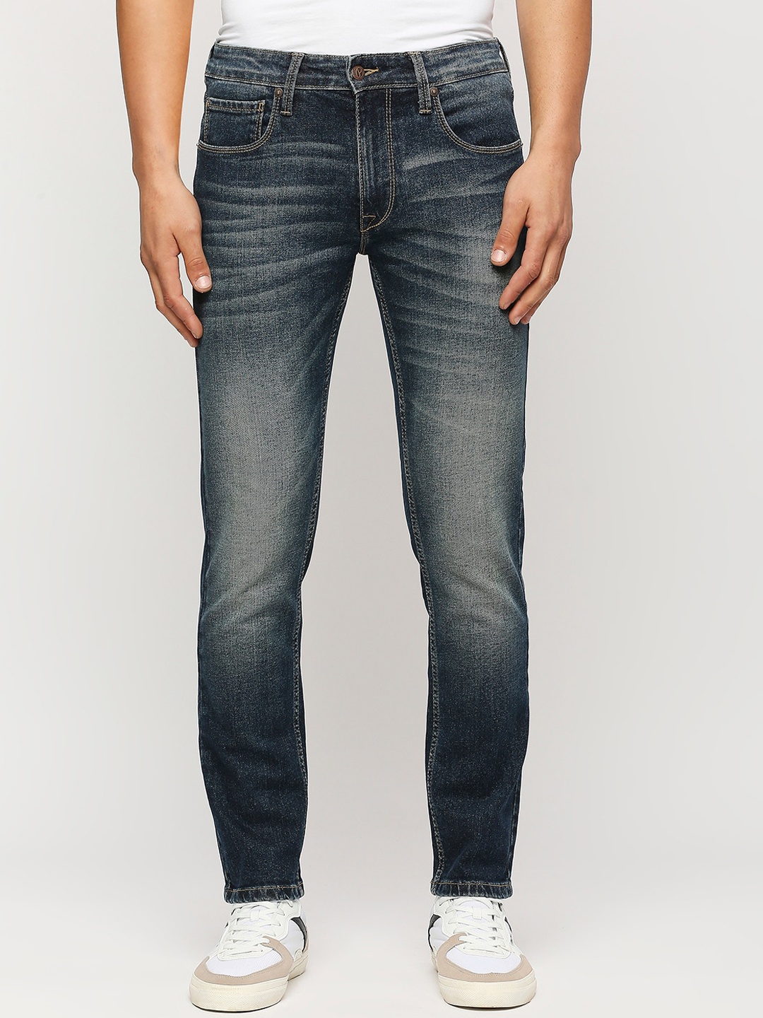 

Pepe Jeans Men Tapered Fit Low-Rise Heavy Fade Stretchable Cotton Jeans, Blue
