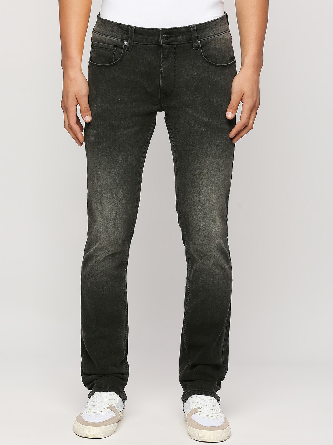 

Pepe Jeans Men Clean Look Mid-Rise Slim Fit Stretchable Jeans, Black