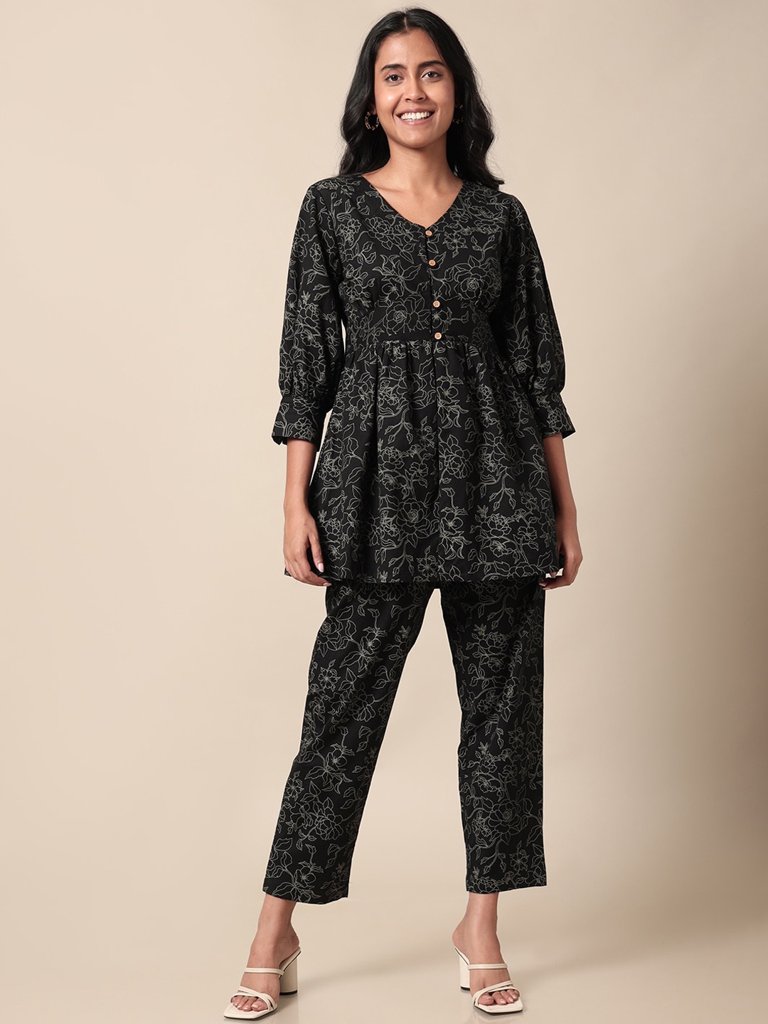 

Saaki Floral Printed V-Neck Top & Trousers Co-Ords Set, Black