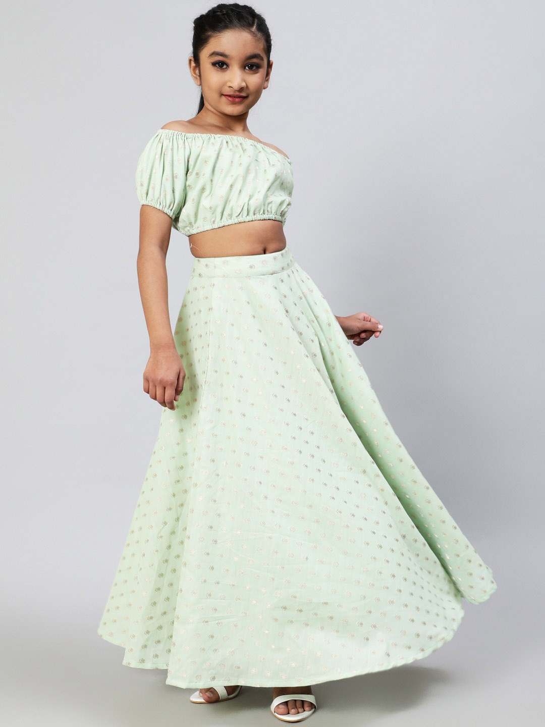 

Aks Kids Girls Ethnic Motif Self Design Crop Top With Skirt, Sea green