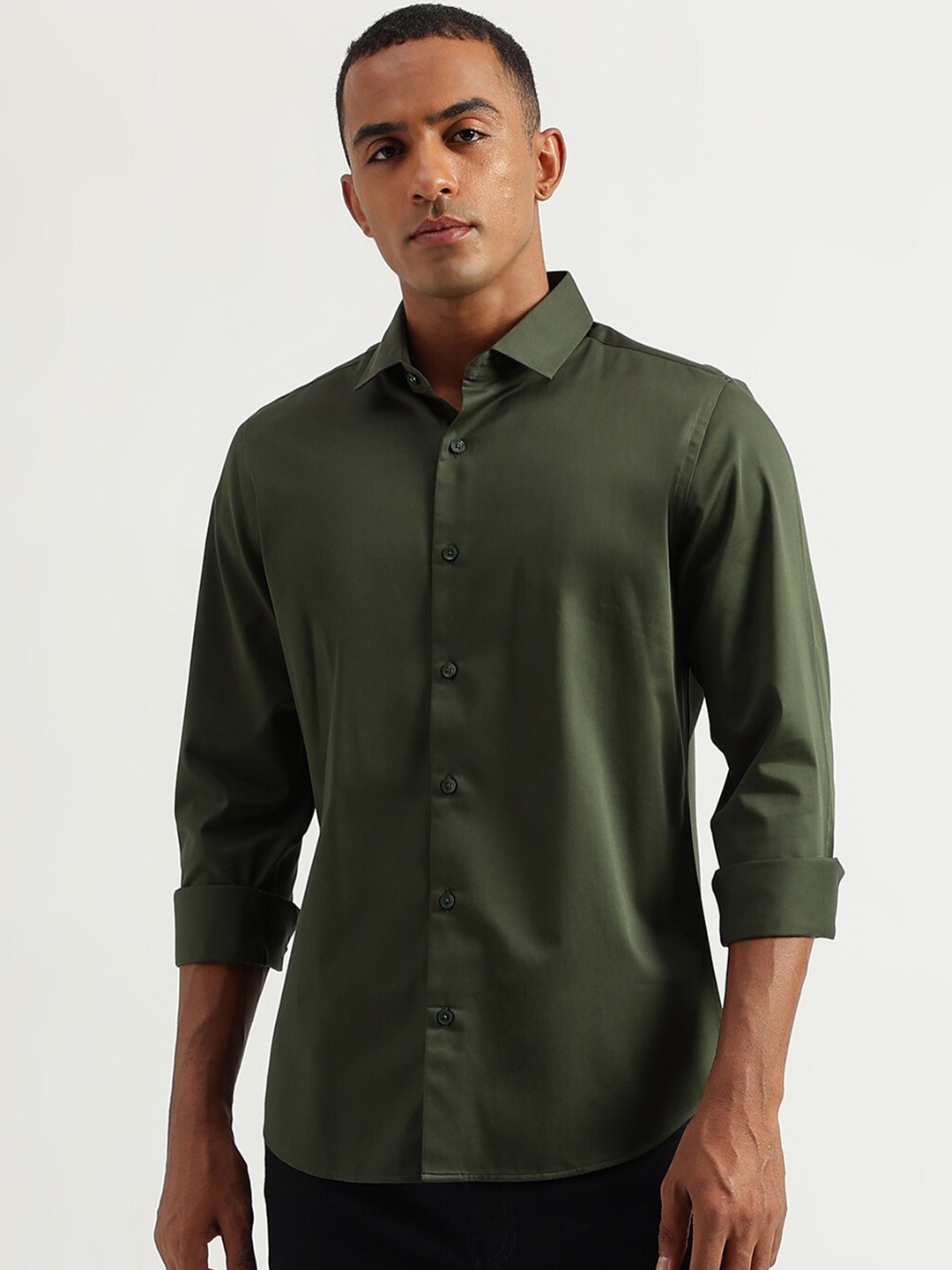 

United Colors of Benetton Spread Collar Slim Fit Cotton Casual Shirt, Olive