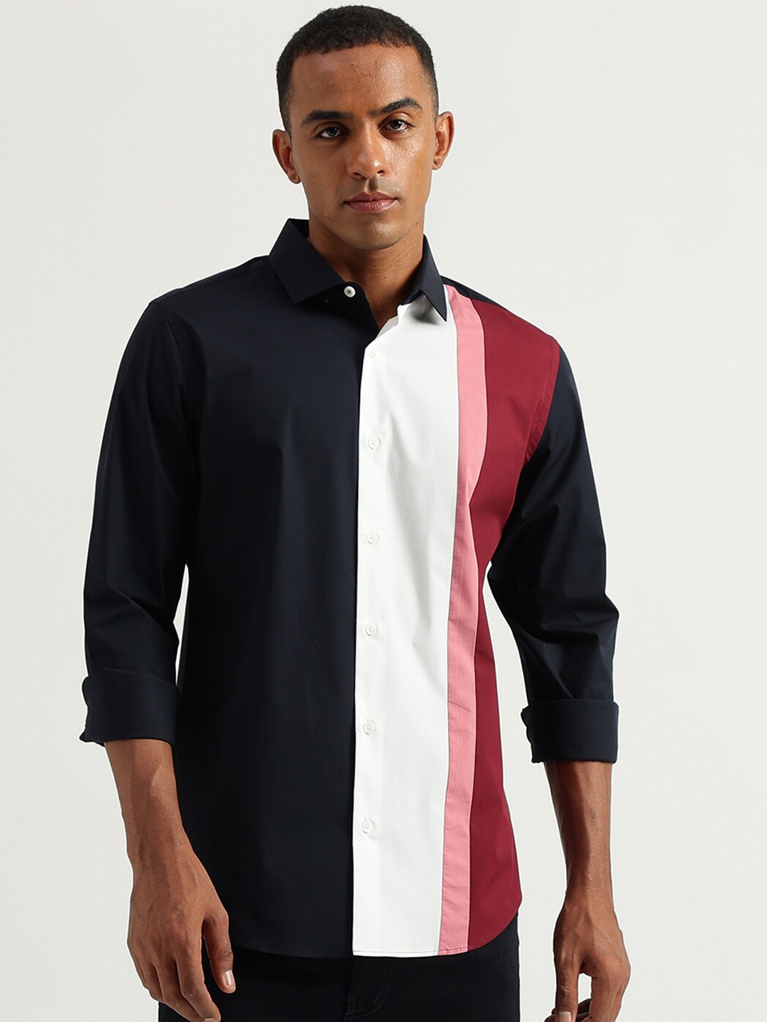 

United Colors of Benetton Colourblocked Slim Fit Cotton Casual Shirt, Black
